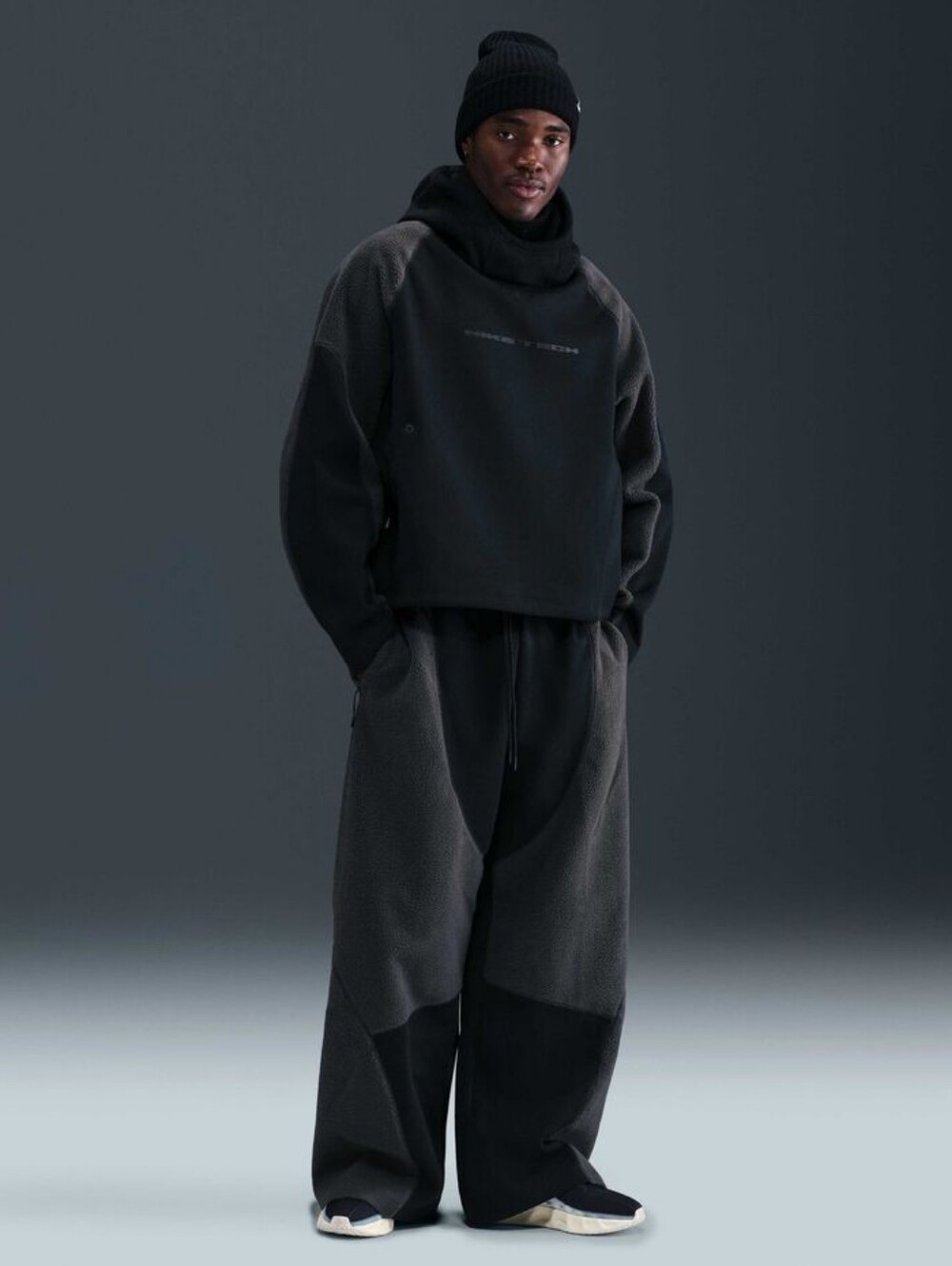 Men's Nike Tech Boreas Knit Open-Hem Trousers